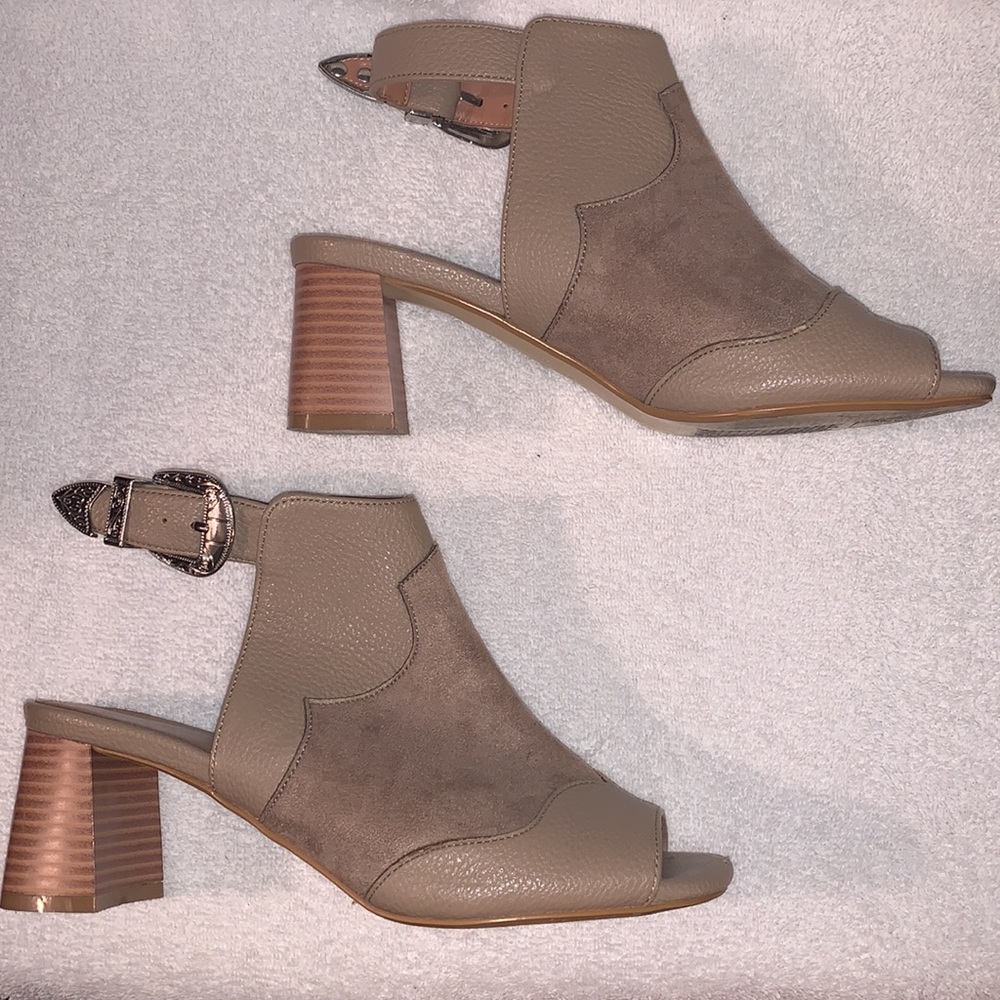Open toe/heel bootie - Picture 4 of 13